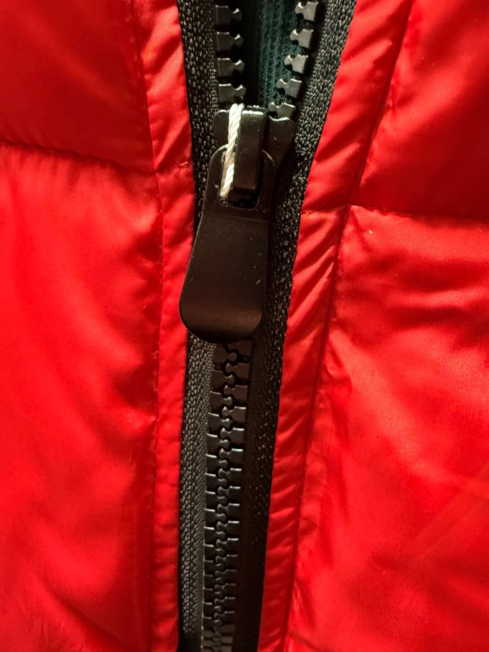Red Puffer Coat with removable Faux Fur Trim - Women Top/bottom zip with pocket - Picture 12 of 17